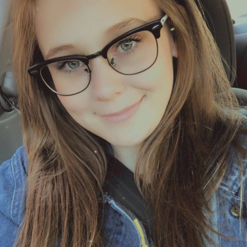 Meet your Posher, Leeah